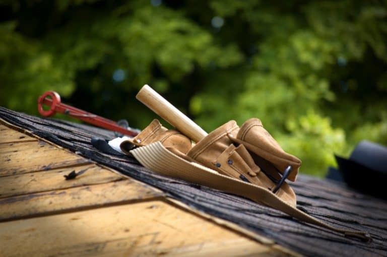 Read more about the article How to Inspect Your roof
